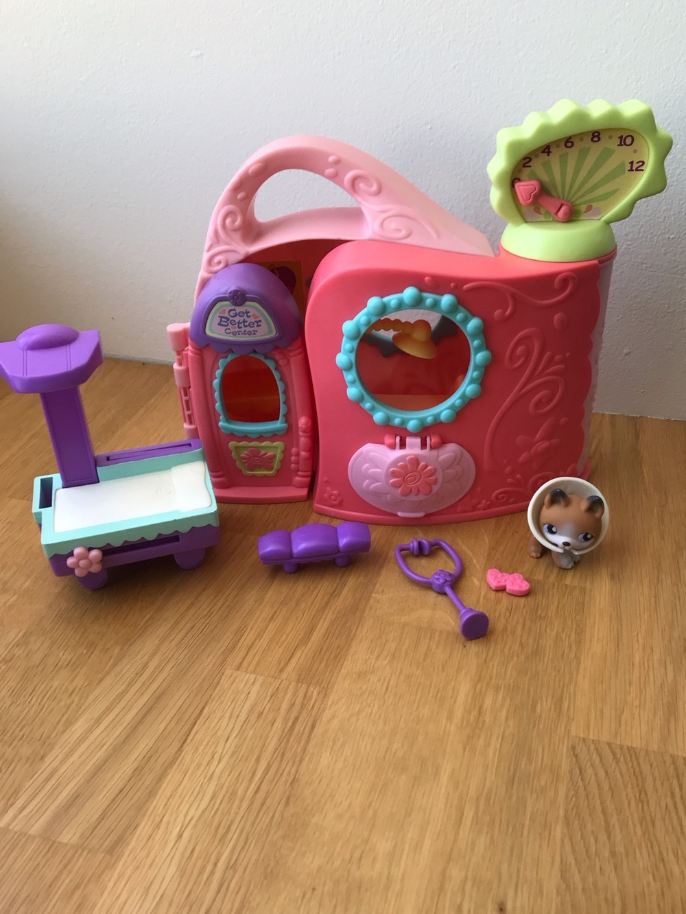 Vintage Y2K Hasbro LITTLEST PET SHOP Get Better Centre - Incomplete